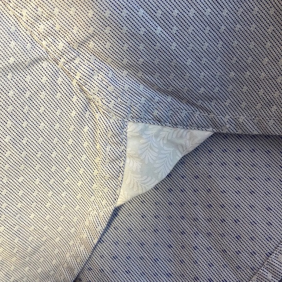 Mens size 1 Ted baker button down long sleeve shirt. - Picture 3 of 11